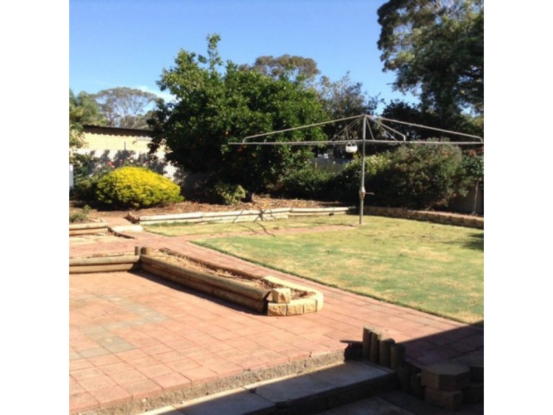 20 Wolsten Road, Para Hills SA 5096
