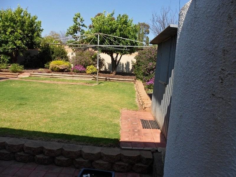 20 Wolsten Road, Para Hills SA 5096