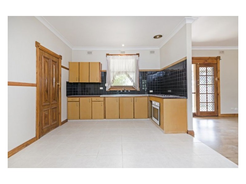 7 Thompson Street, Elizabeth South SA 5112