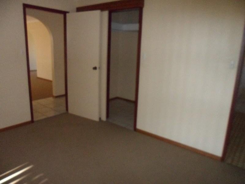 52 Nicholls Crescent, Burton SA 5110