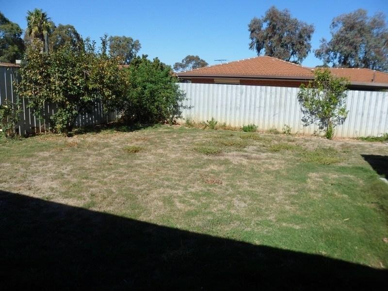 52 Nicholls Crescent, Burton SA 5110