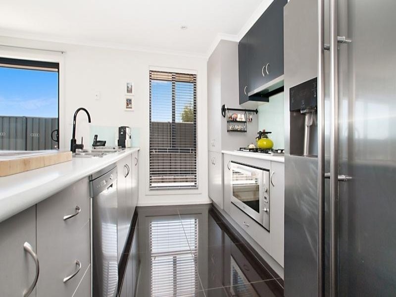48 Oakwood Cct, Munno Para West SA 5115