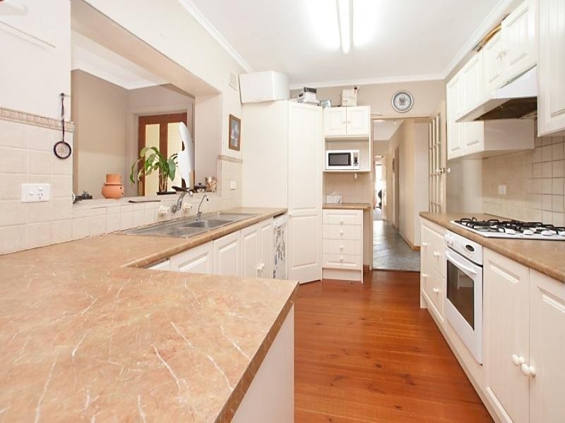 7 Steventon Dr, Banksia Park SA 5091