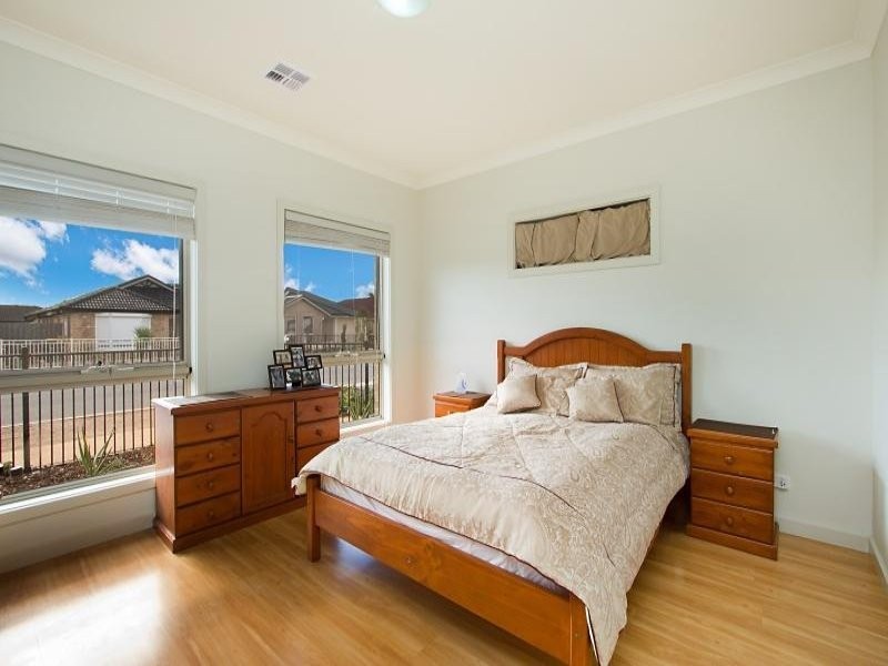 17 Gairdner Bvd, Andrews Farm SA 5114