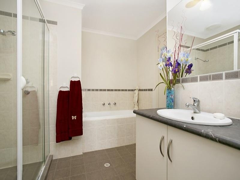 18A Hendrix Cres, Paralowie SA 5108