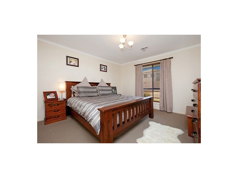 43 Flannery Crescent, Andrews Farm SA 5114