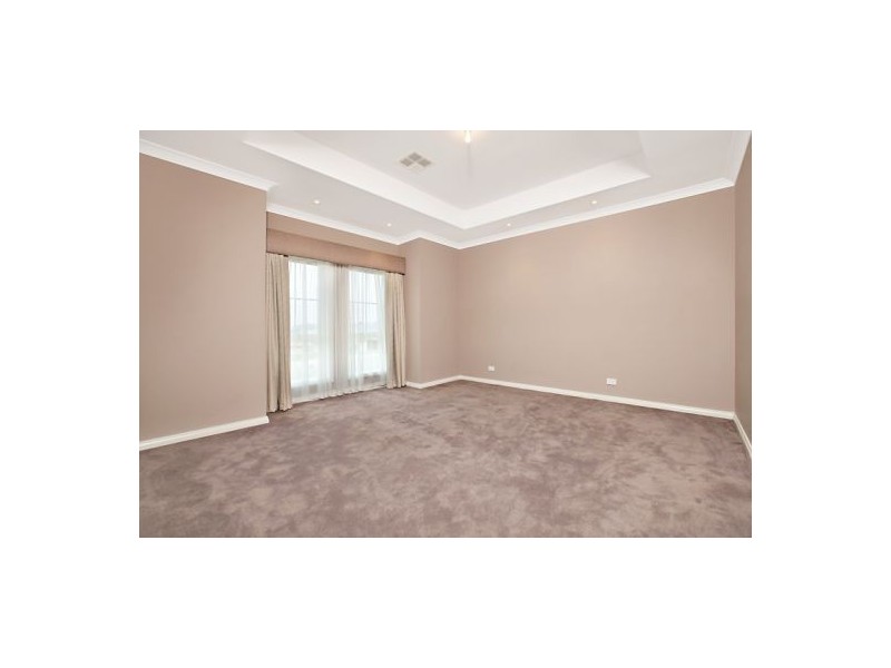 21 Falcon Drive, Hewett SA 5118