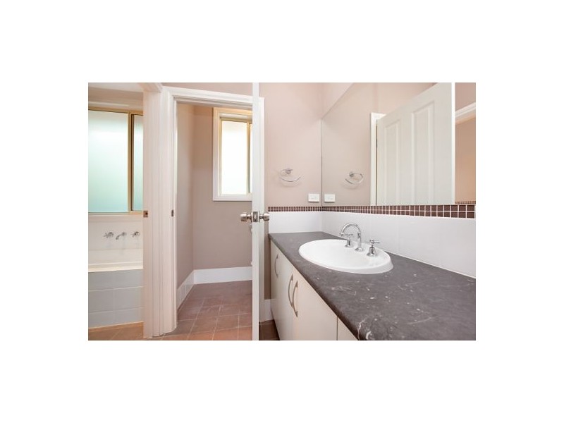 21 Falcon Drive, Hewett SA 5118