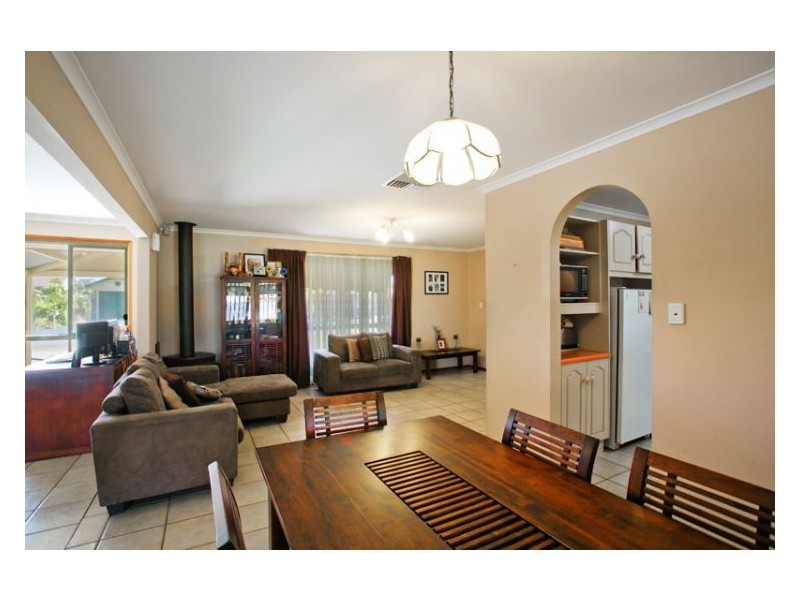 32 Burdett Drive, Paralowie SA 5108