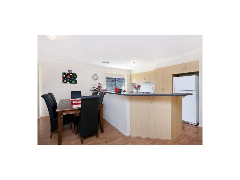 8 Orange Parade, Munno Para West SA 5115
