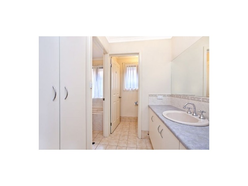 8 Orange Parade, Munno Para West SA 5115