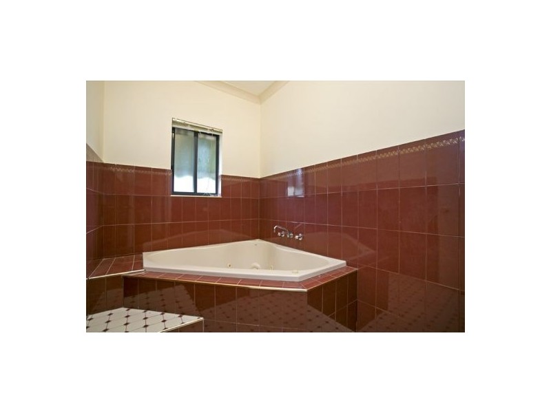 8 Coombs Court, Lewiston SA 5501