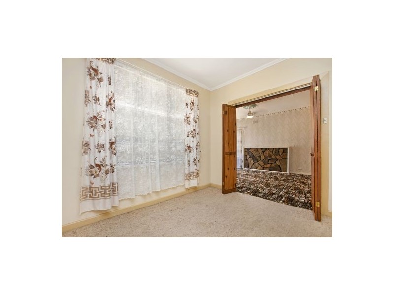 36 Topaz Crescent, Salisbury East SA 5109