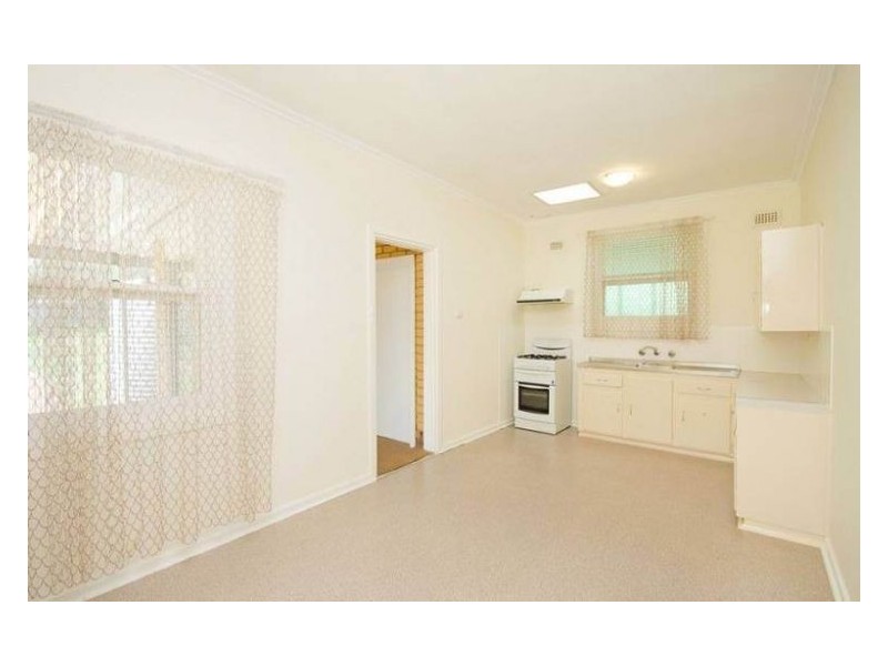 16 Thornton Street, Elizabeth East SA 5112