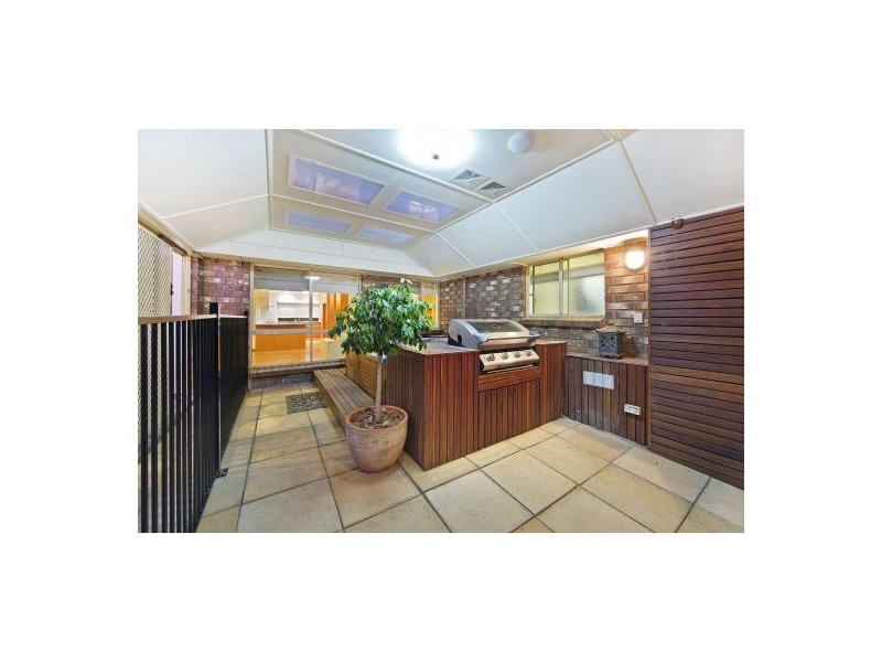 12 Gully Drive, Gulfview Heights SA 5096