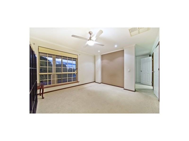 12 Gully Drive, Gulfview Heights SA 5096