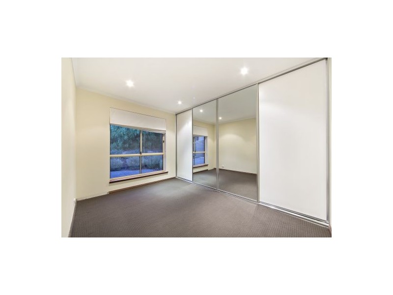 12 Gully Drive, Gulfview Heights SA 5096