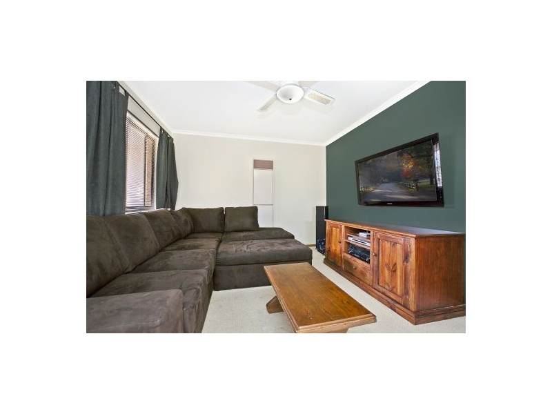 13 Denbar Grove, Andrews Farm SA 5114