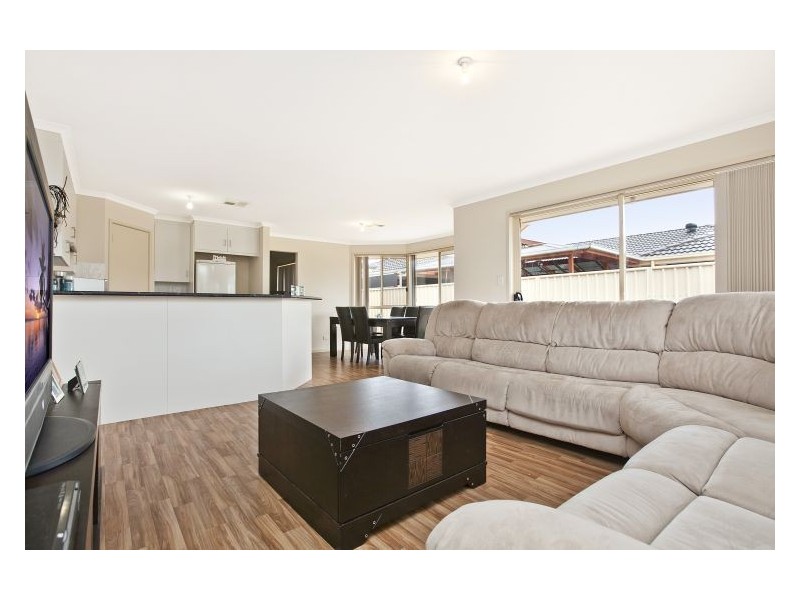 21 Tasos Drive, Munno Para West SA 5115