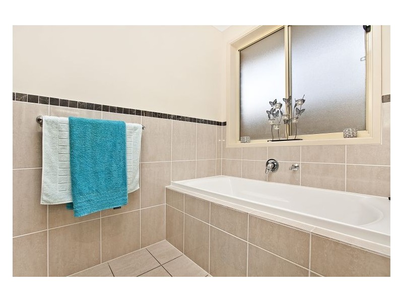 21 Tasos Drive, Munno Para West SA 5115