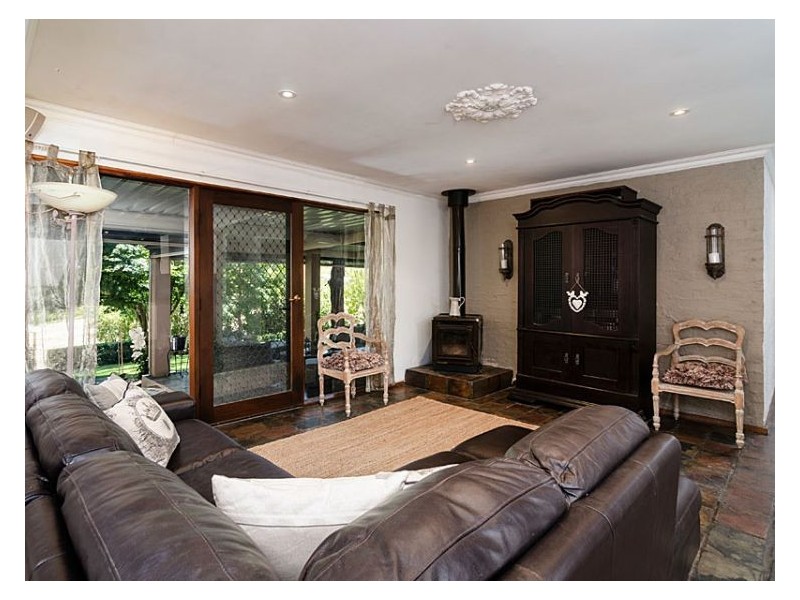 26 Cummins Drive, Summertown SA 5141