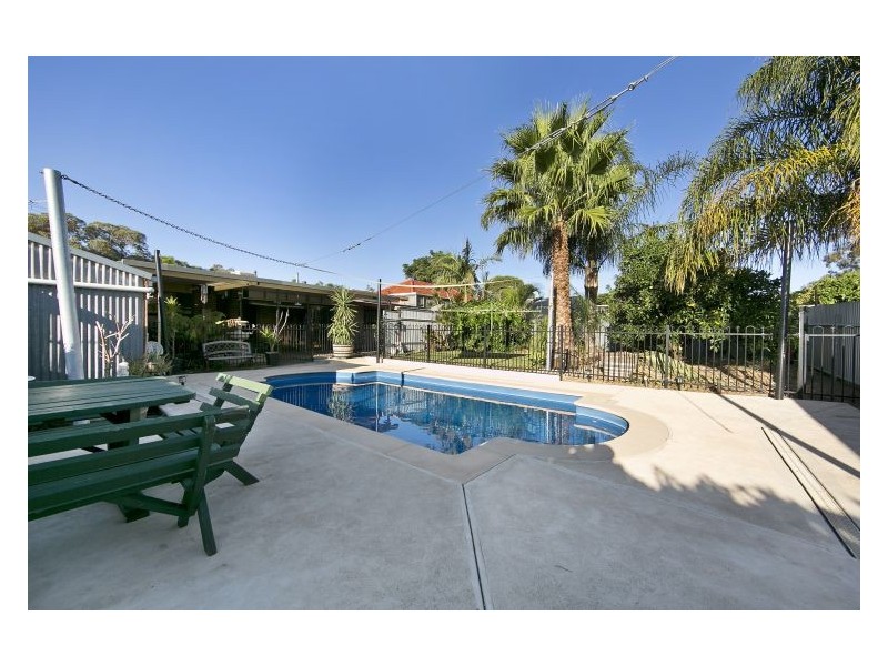 5 Weir Road, Para Hills SA 5096