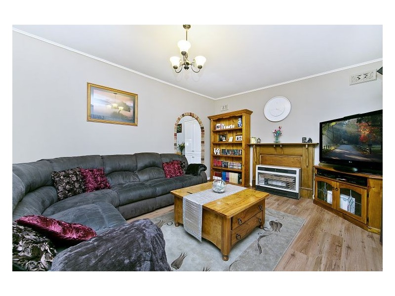 5 Weir Road, Para Hills SA 5096