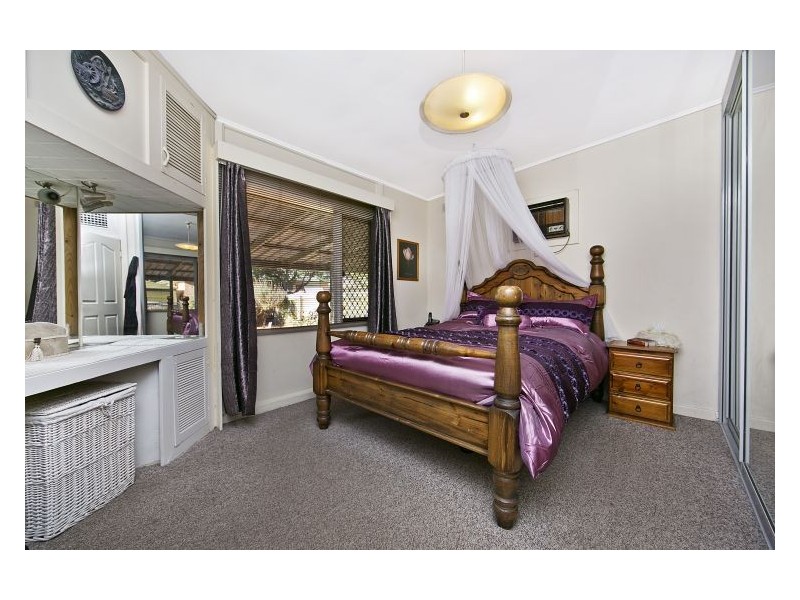 5 Weir Road, Para Hills SA 5096