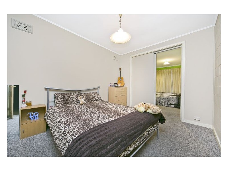 5 Weir Road, Para Hills SA 5096