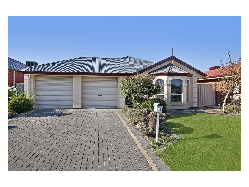 18 Martindale Drive, Parafield Gardens SA 5107