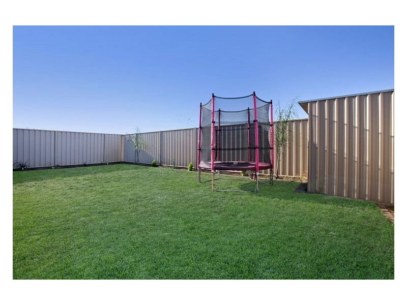 18 Martindale Drive, Parafield Gardens SA 5107