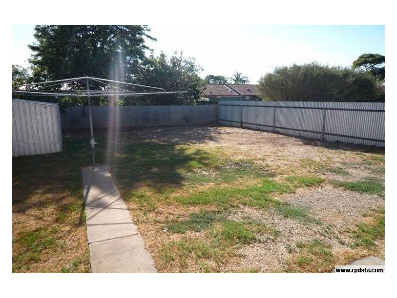 11 Rushall Crescent, Elizabeth Vale SA 5112