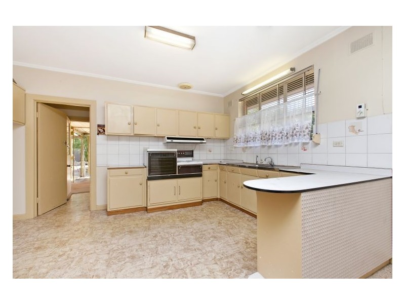 36 Topaz Crescent, Salisbury East SA 5109
