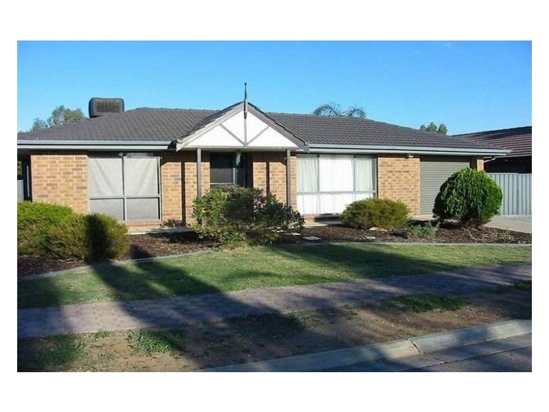 8 Orinoco Street, Paralowie SA 5108