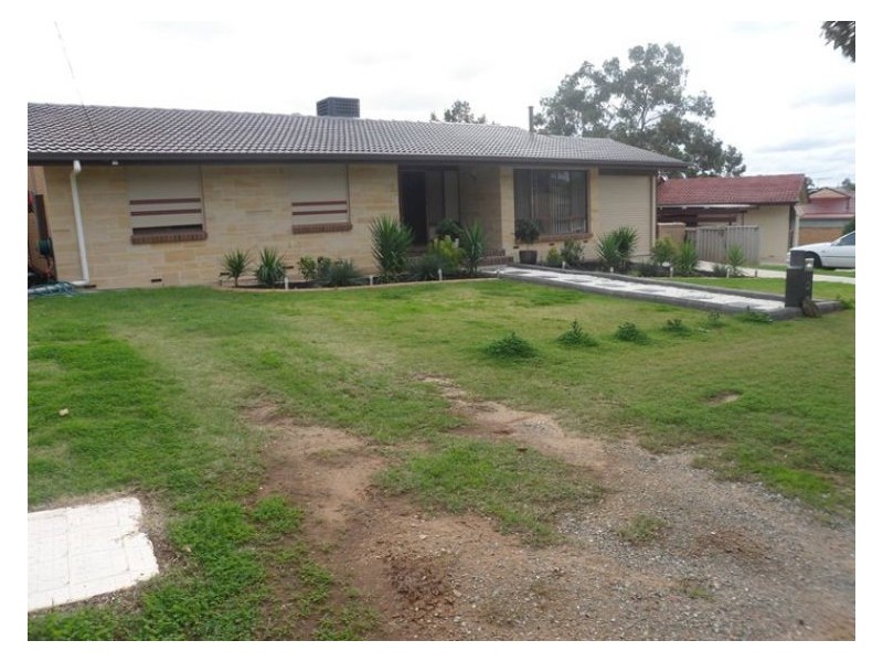 10 Newcombe Drive, Gilles Plains SA 5086