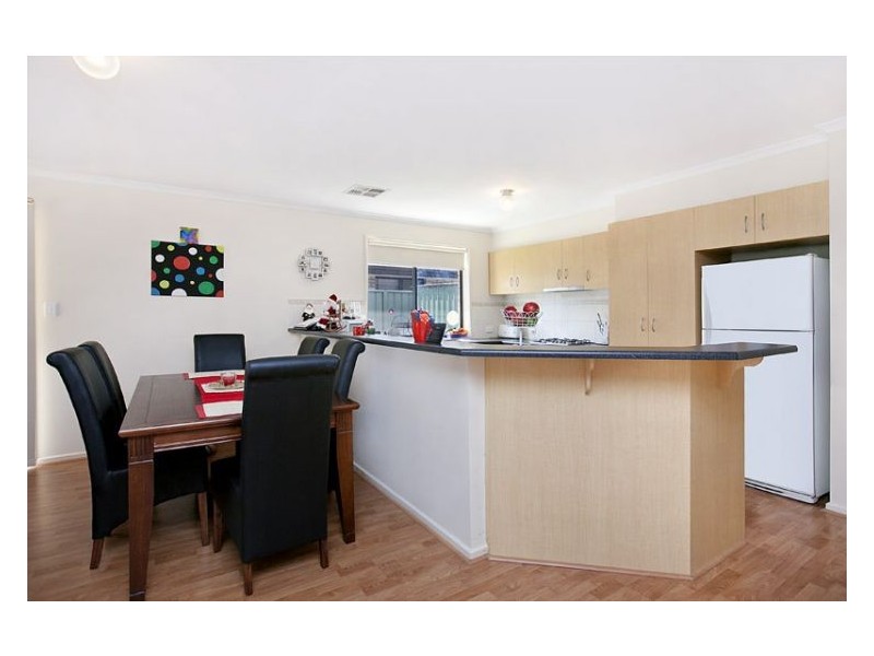 8 Orange Parade, Munno Para West SA 5115