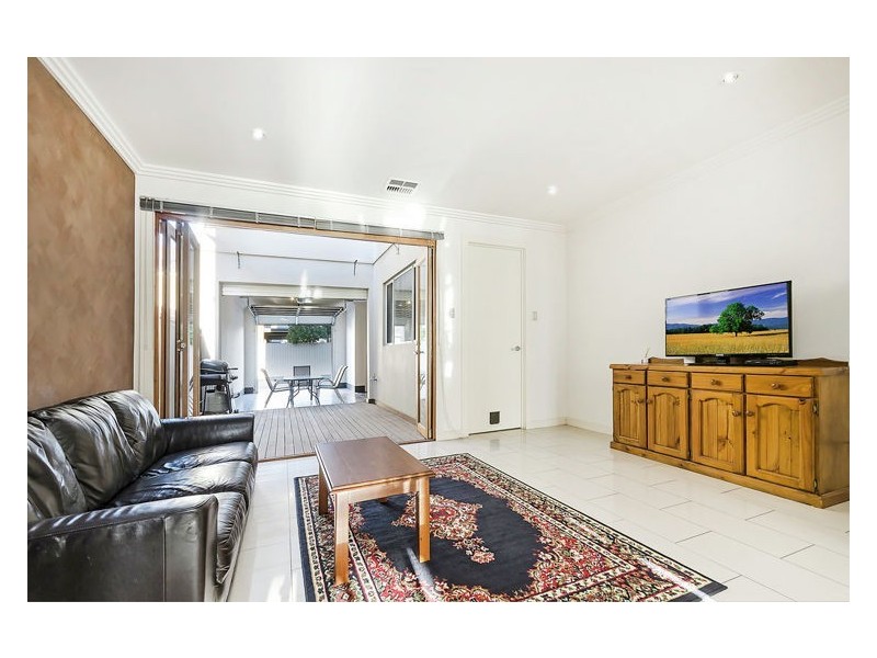 104 Isla Circuit, Mawson Lakes SA 5095