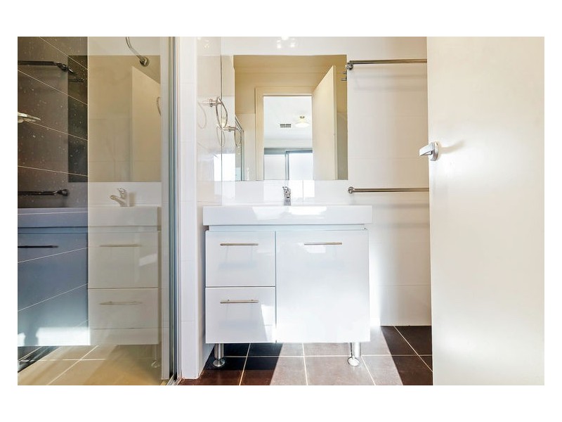 104 Isla Circuit, Mawson Lakes SA 5095