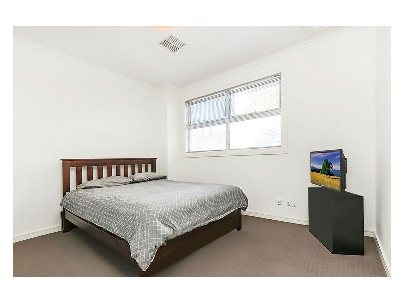 104 Isla Circuit, Mawson Lakes SA 5095