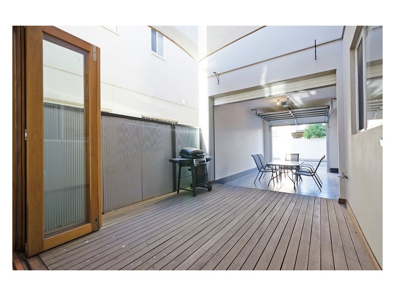 104 Isla Circuit, Mawson Lakes SA 5095