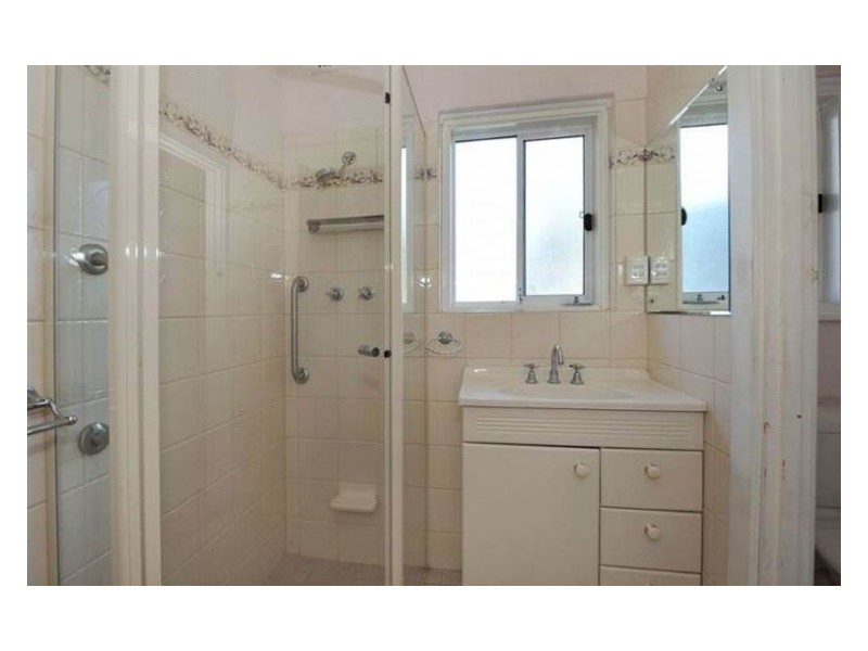 30 Tiparra Avenue, Park Holme SA 5043