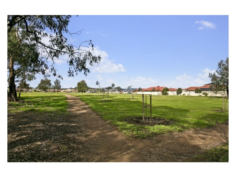 52 Atkinson Drive, Burton SA 5110