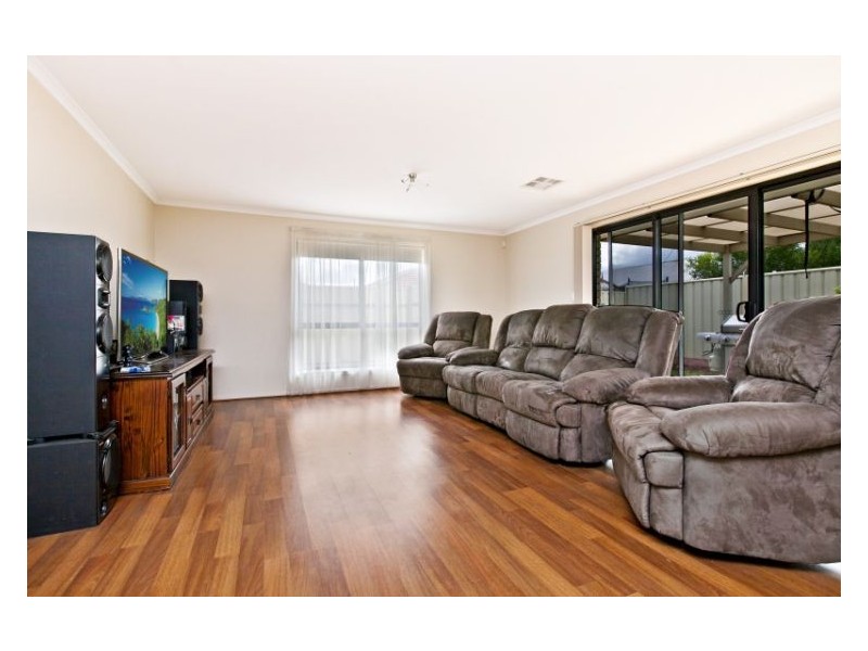 5 Barbaro Street, Munno Para West SA 5115