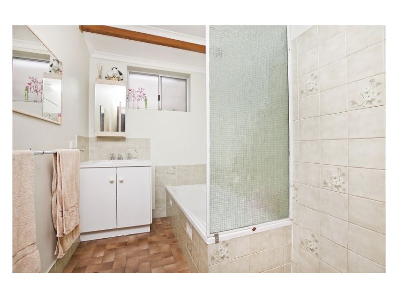 12 Maguire Crescent, Burton SA 5110