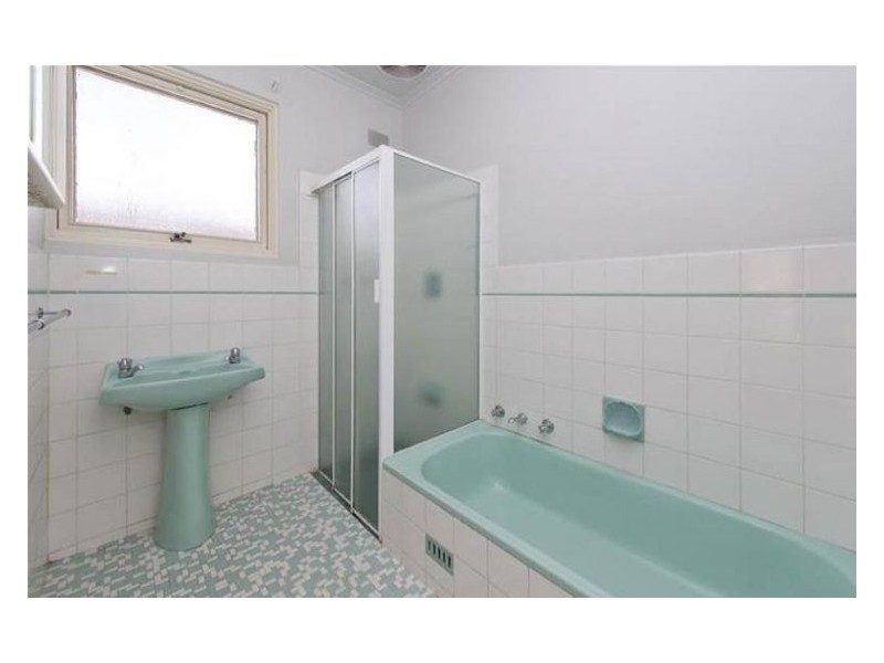 4 Wahroonga Avenue, Valley View SA 5093