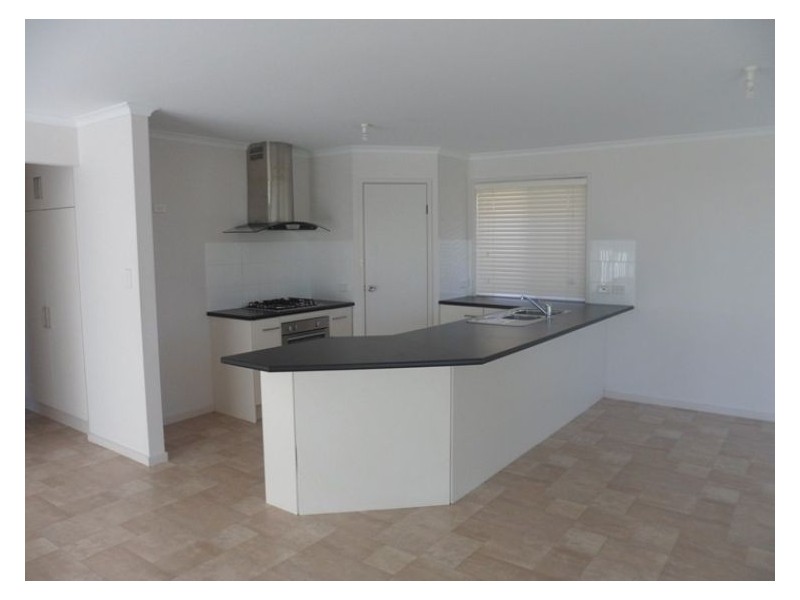 11 Tasos Drive, Munno Para West SA 5115