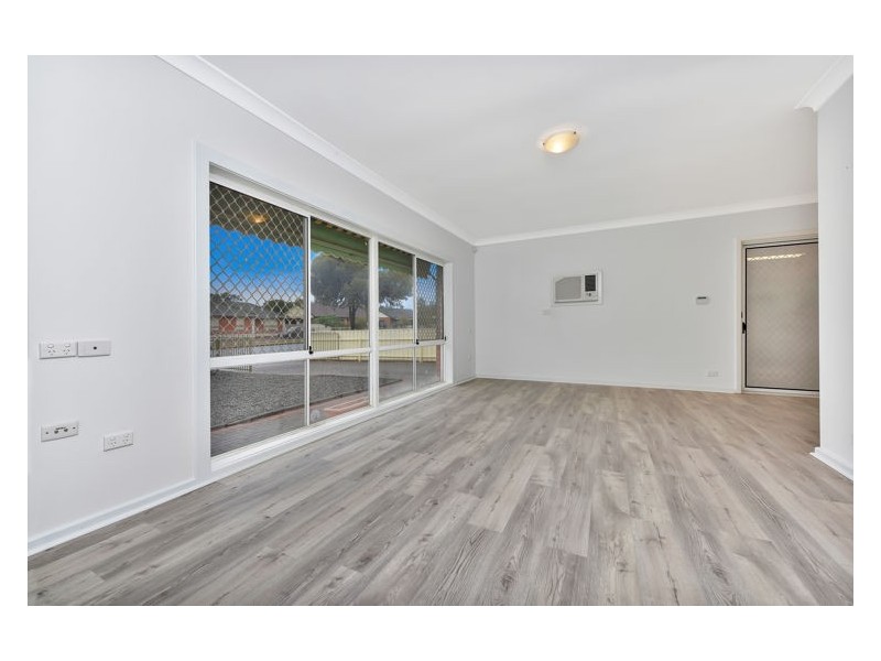 15 Crittenden Road, Smithfield Plains SA 5114