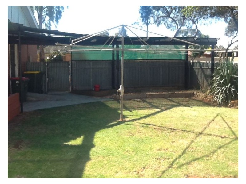 40 Caruso Crescent, Brahma Lodge SA 5109