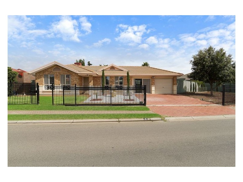 8 Willowbrook Boulevard, Paralowie SA 5108