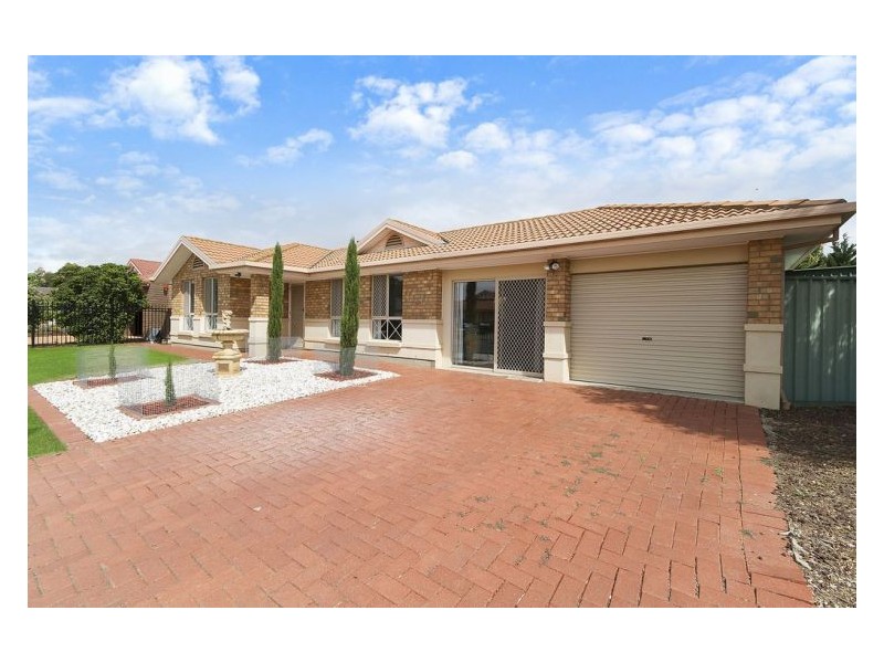 8 Willowbrook Boulevard, Paralowie SA 5108